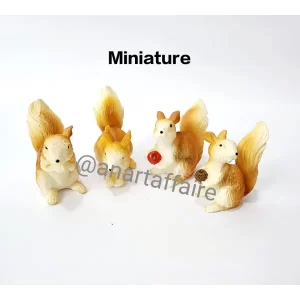 squirrel miniature