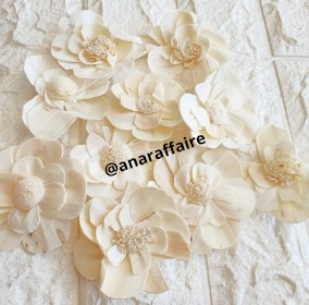 soft wooden flowers