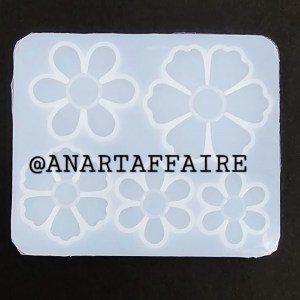 5 CAVITY FLOWER MOULD