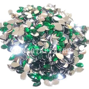 DROP SHAPE BEADS ( GREEN)