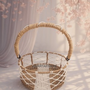 WOVEN BASKET (BAS009)