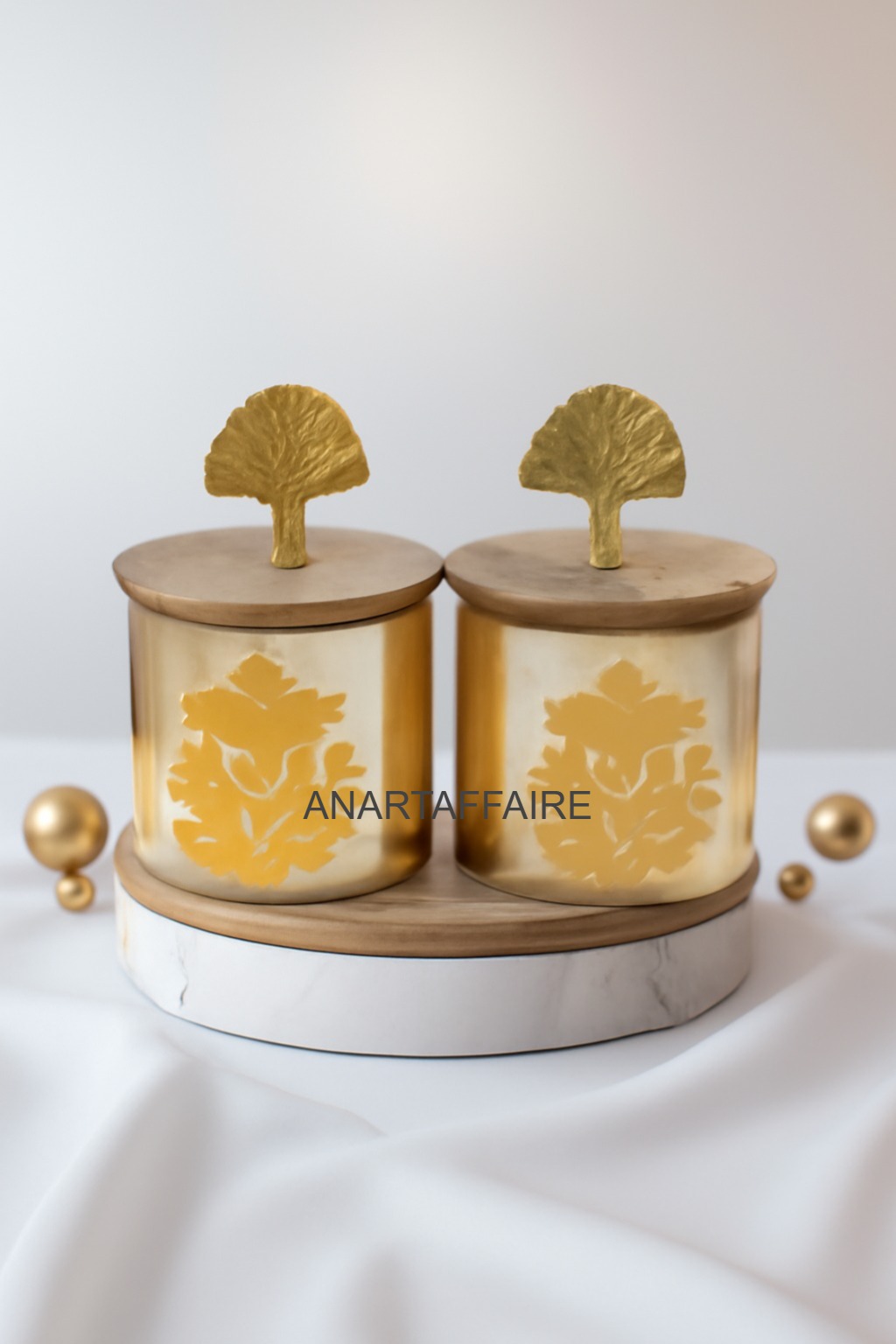 GANESH JI GLASS JAR GOLD 001